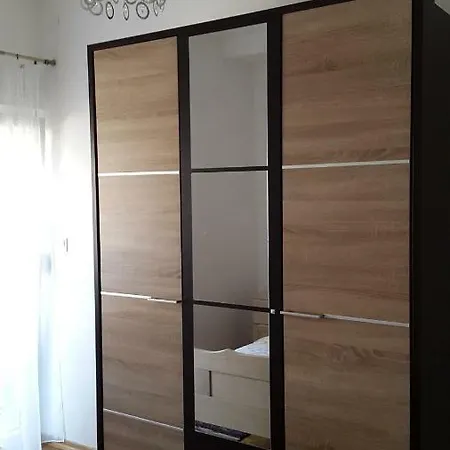 Apartment Lamani