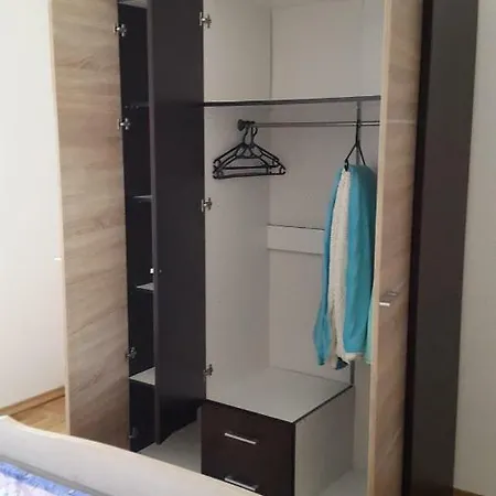 Lamani Apartment *
